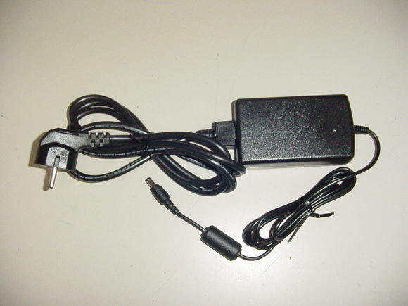 E571601 adaptador e inversor de corriente Interior 50 W Negro